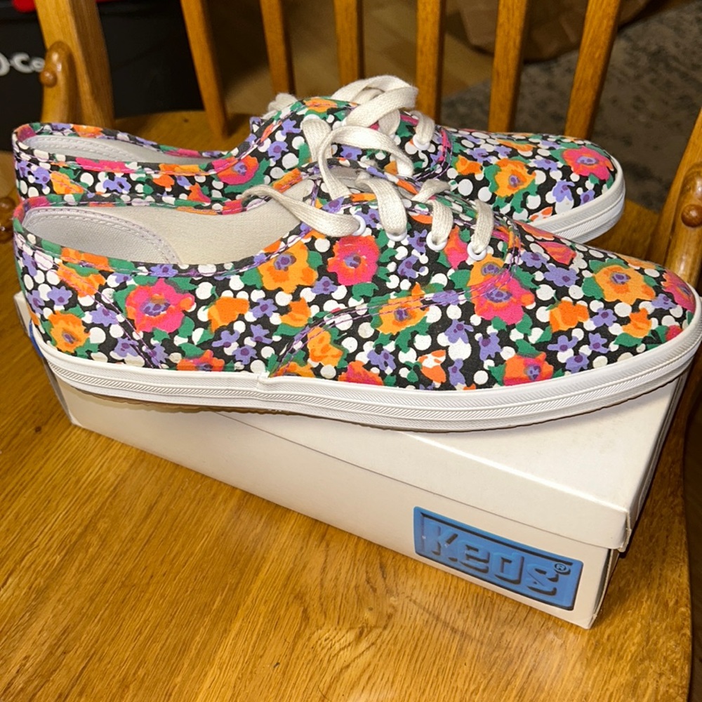 Vintage women’s Keds champion sneakers size 9M